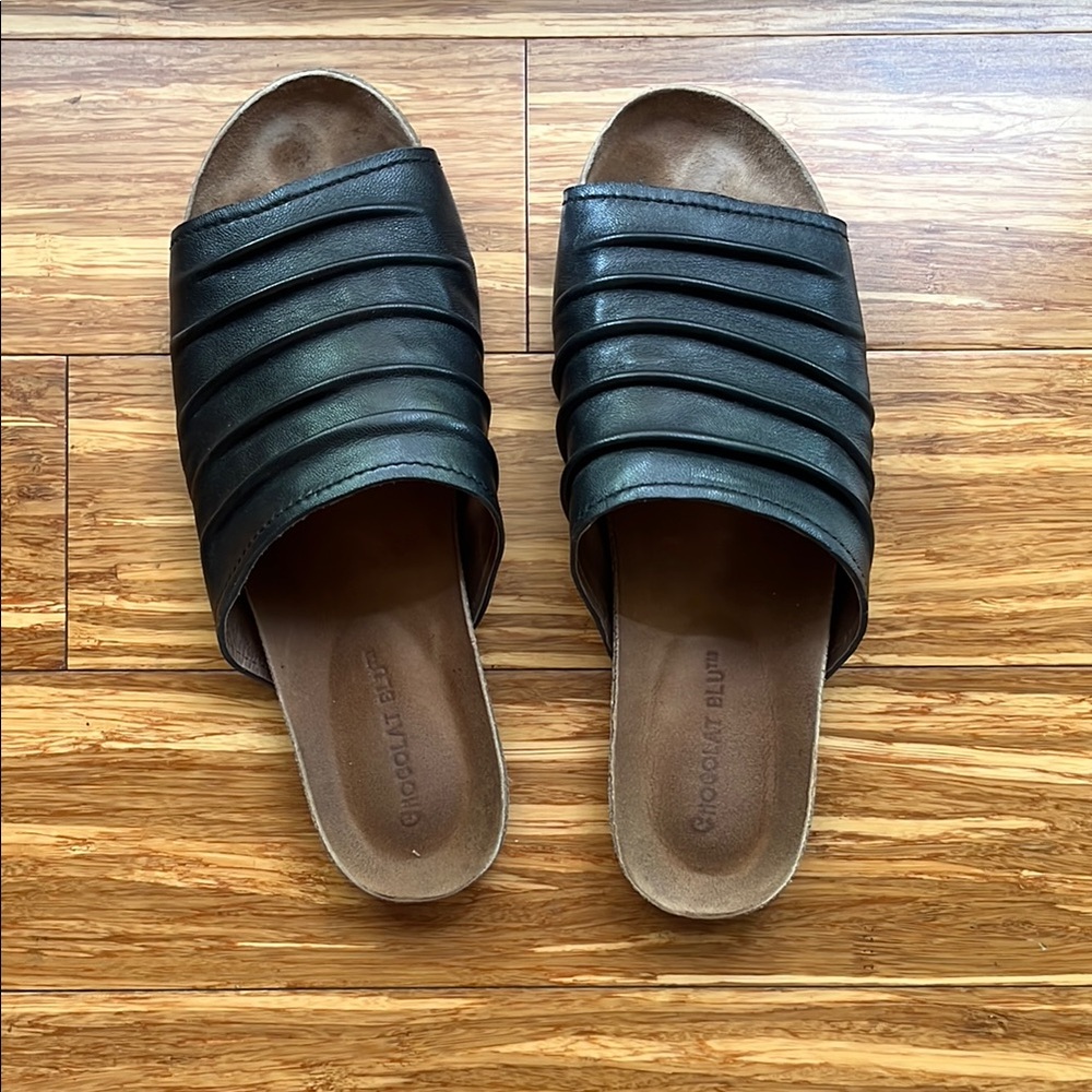 Chocolat Blu Black Leather Slide Sandals size 37/6.5